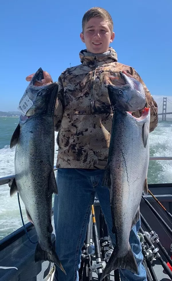 You are currently viewing <a href="https://www.bluerunnercharters.com/detailed_report.php?report_id=149921"><strong>18 Limits of Salmon</strong></a>